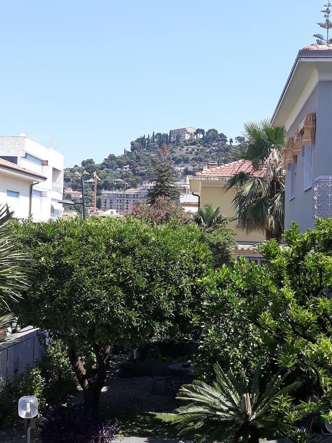 Hotel Villa Miki Bordighera Exterior photo